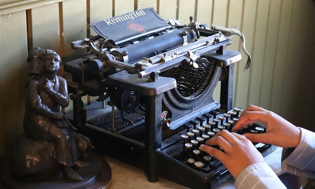 Write Your Short Story (3 Sessions)